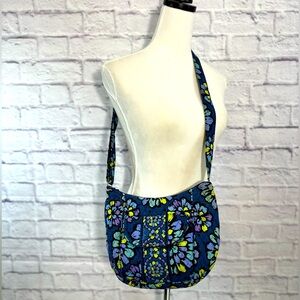 Vera Bradley Indigo Pop Quilted Cotton Crossbody Excellent Pre-Owned Condition